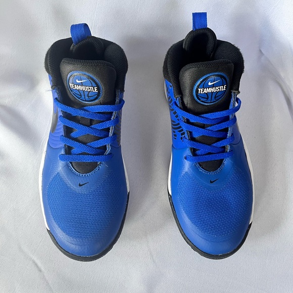 Nike Team Hustle D9 Royal Blue Sneakers - Picture 1 of 11